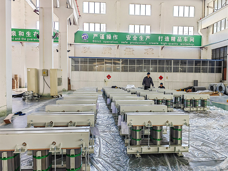 Kagamitan sa halaman